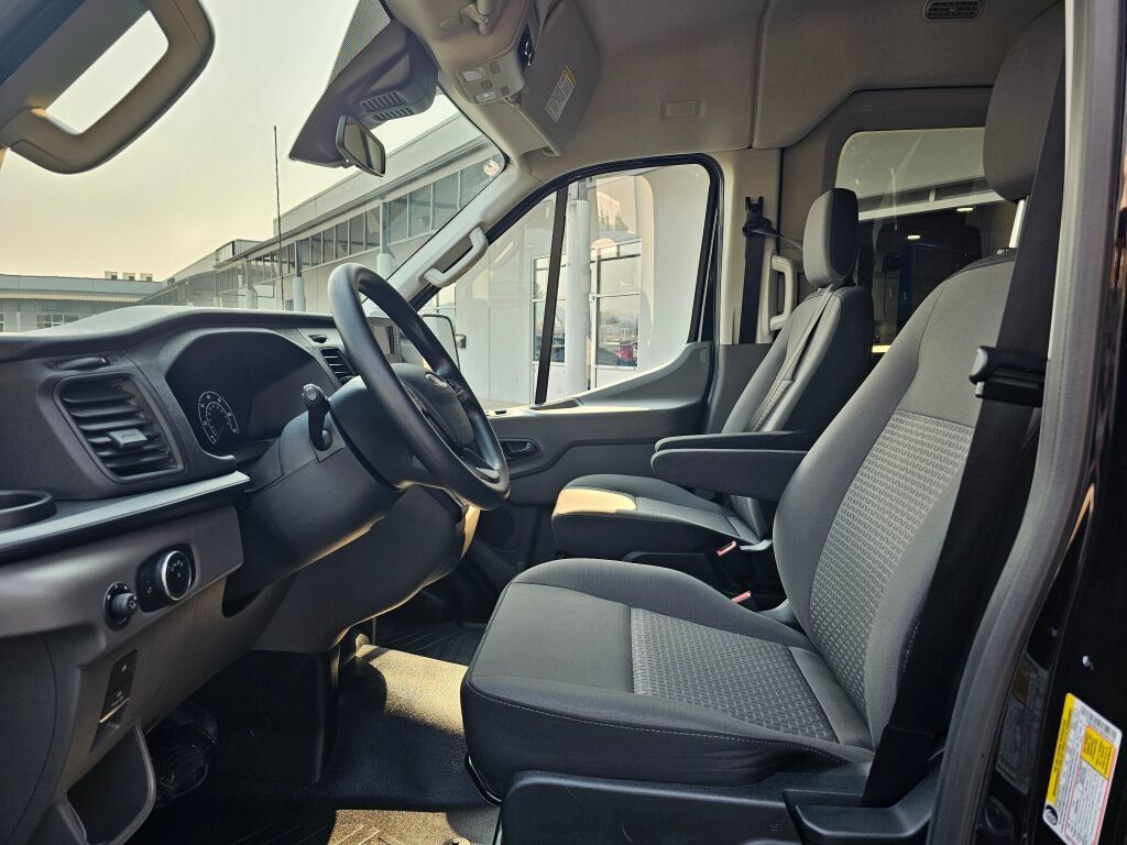 Used 2025 Ford Transit 350 XL AWD/4WD image 17