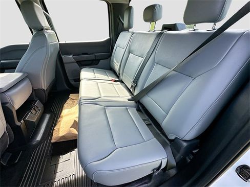 New 2025 Ford F550 4x4 Crew Cab image 15