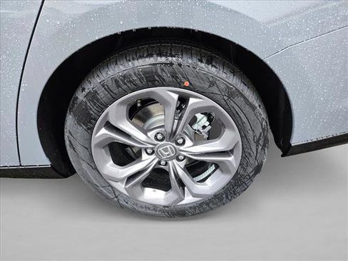 New 2025 Honda Accord EX-L image 9