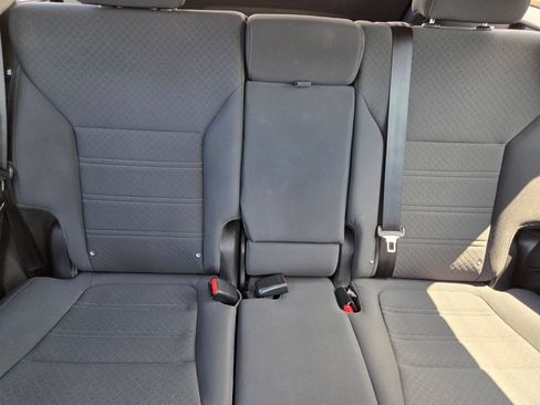 Used 2016 Kia Sorento FWD image 29