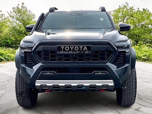 Used 2025 Toyota Tacoma 4x4 Double Cab Hybrid image 3