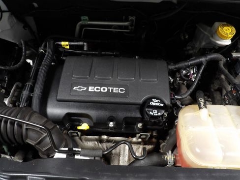 Used 2019 Chevrolet Trax LS image 18