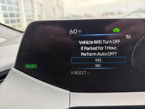 Used 2024 Toyota Prius XLE image 4