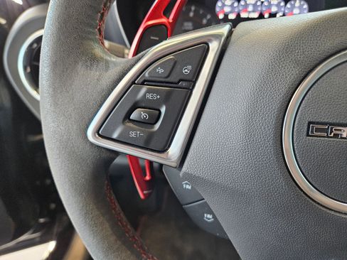 Used 2019 Chevrolet Camaro ZL1 image 18