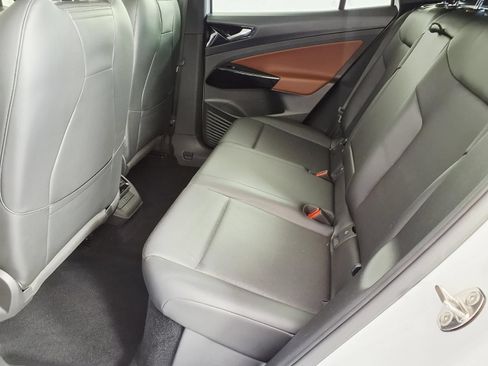 Used 2021 Volkswagen ID.4 Pro S RWD image 8