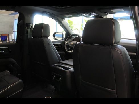 Used 2026 Chevrolet Tahoe Premier w/ Sun And Tow Package AWD/4WD image 20