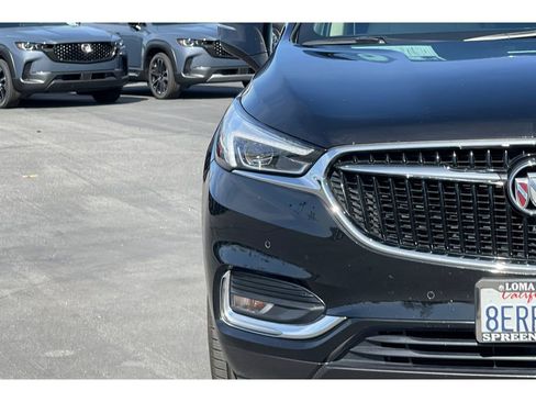 Used 2018 Buick Enclave Premium image 18