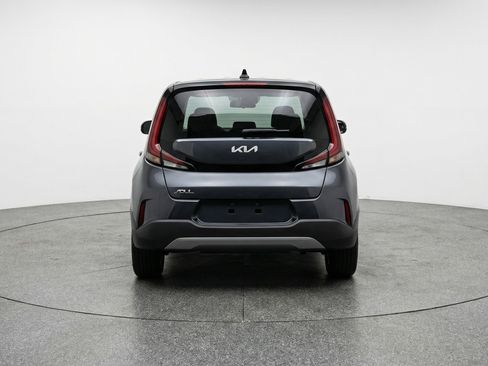Used 2025 Kia Soul LX w/ LX Technology Package FWD image 7