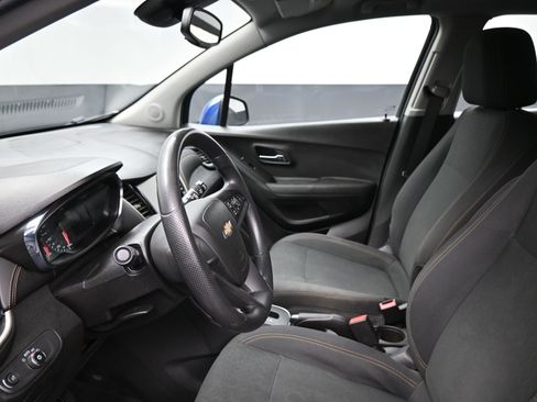 Used 2017 Chevrolet Trax LS w/ LPO, Protection Package image 13