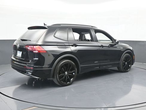 Used 2021 Volkswagen Tiguan SE R-Line image 6