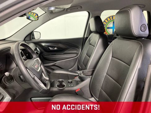 Used 2024 GMC Terrain SLT image 11
