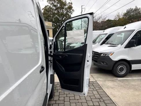 New 2025 Mercedes-Benz Sprinter 2500 image 16