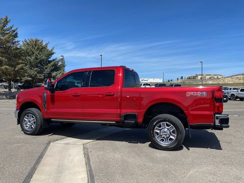 Used 2024 Ford F250 Lariat w/ FX4 Off-Road Package image 29