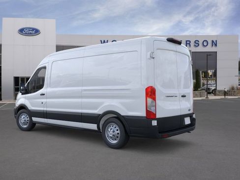 New 2026 Ford Transit 250 148 Medium Roof RWD image 4
