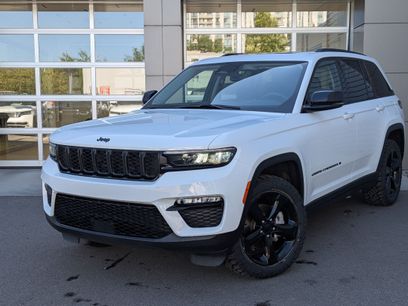 Used 2023 Jeep Grand Cherokee Limited w/ Black Appearance Package