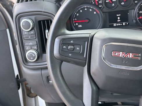 Used 2021 GMC Sierra 2500 4x4 Crew Cab w/ Gooseneck/5TH Wheel Package image 13