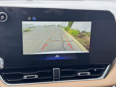 Certified 2026 Chevrolet Equinox ACTIV w/ LPO, Floor Liner Package image 27