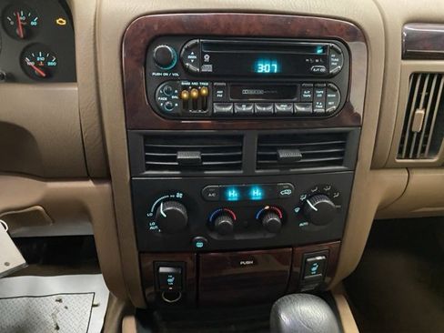 Used 2000 Jeep Grand Cherokee Limited image 10