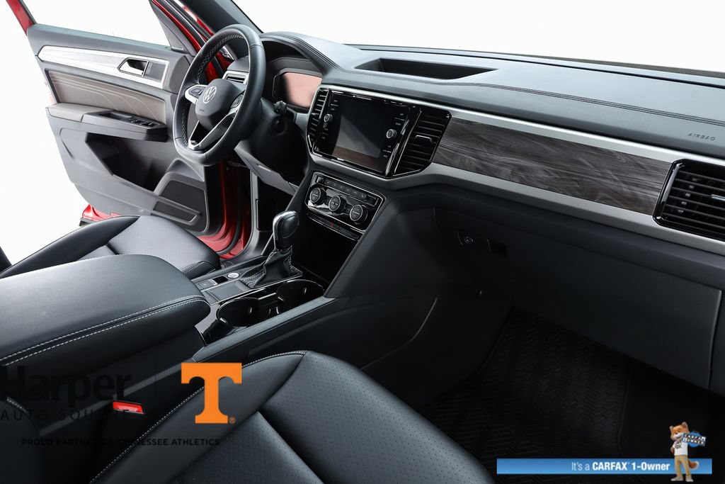 Used 2023 Volkswagen Atlas Cross Sport SE FWD image 33