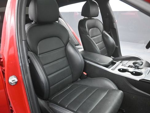 Used 2021 Kia Stinger GT2 image 27