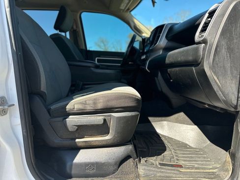 Used 2019 RAM 2500 Big Horn image 24