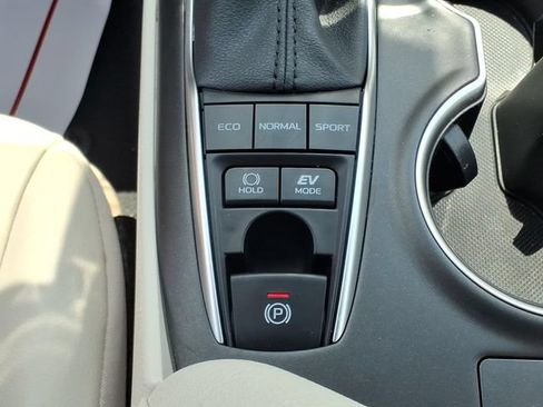 Used 2023 Toyota Camry XLE w/ Protection Package (Q2) (TMS) FWD image 16