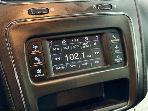 Used 2018 Dodge Journey SE image 15