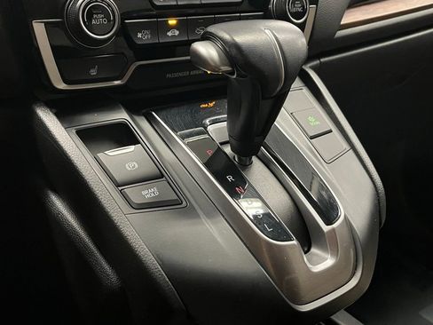 Used 2018 Honda CR-V Touring image 11