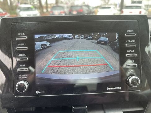 Used 2023 Toyota Camry SE image 12