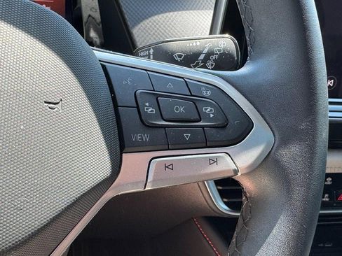 Used 2024 Volkswagen Atlas Peak Edition SE AWD/4WD image 18