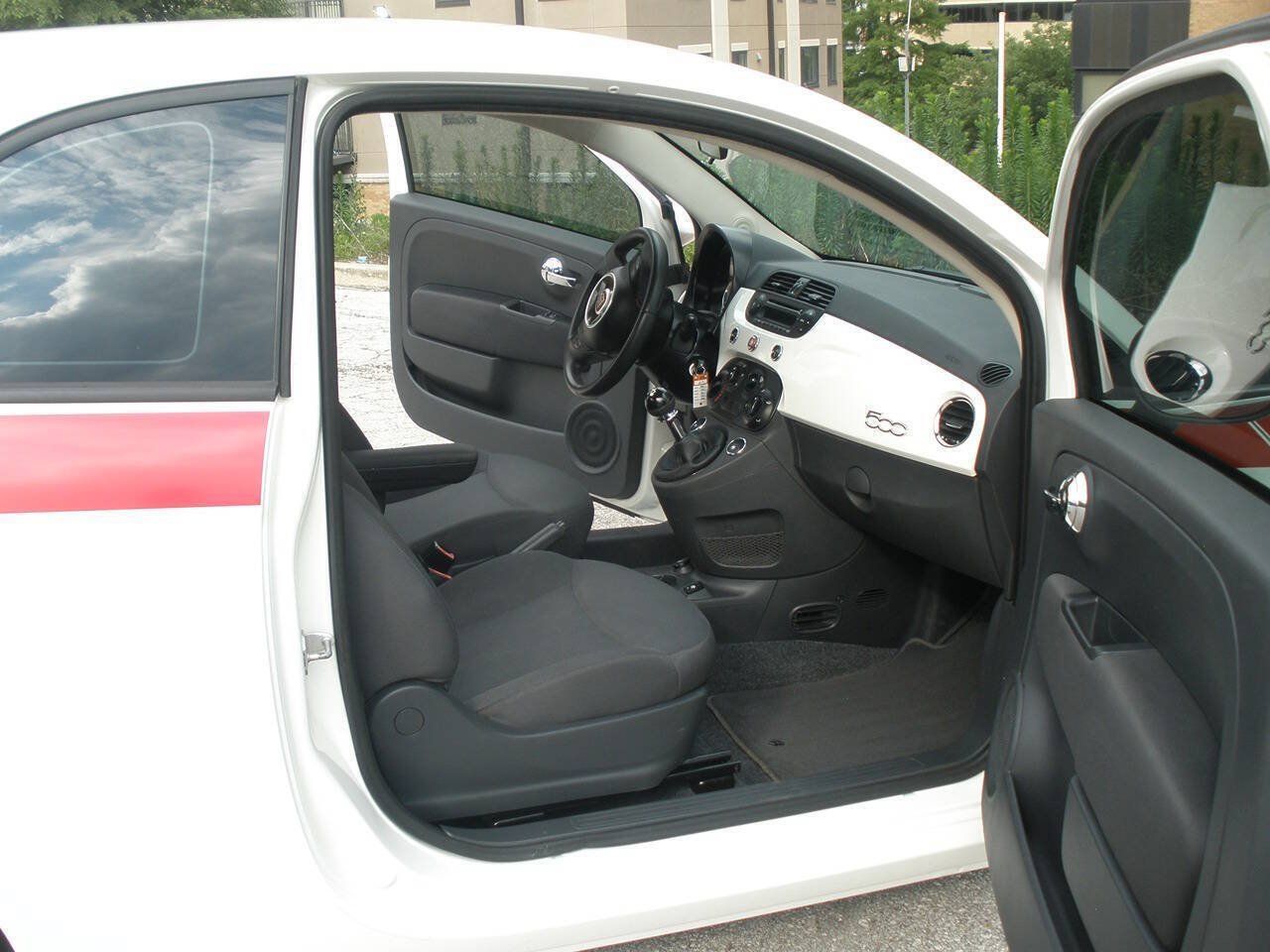 Used 2015 FIAT 500 Pop FWD image 21