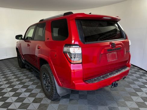 Used 2020 Toyota 4Runner SR5 Premium w/ Moonroof Package AWD/4WD image 7