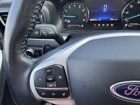 Certified 2020 Ford Explorer XLT w/ Equipment Group 202A AWD/4WD image 18