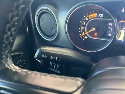 Used 2021 Jeep Wrangler Unlimited Willys image 22