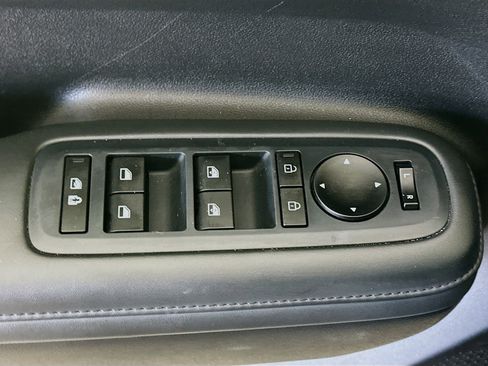 Used 2025 Hyundai Santa Fe SEL AWD/4WD image 15