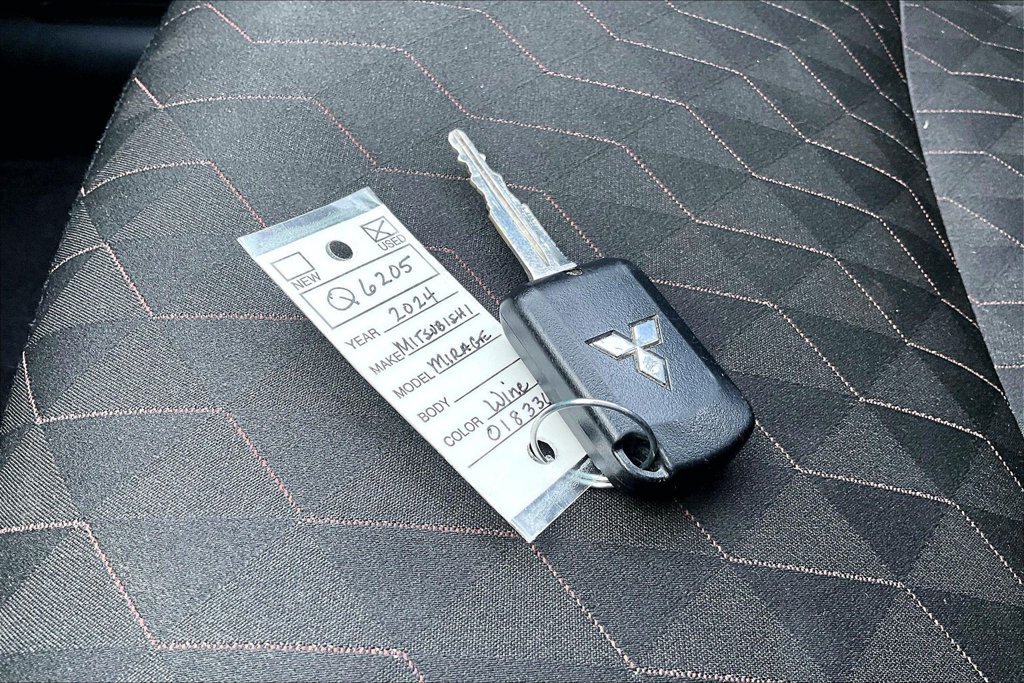 Used 2024 Mitsubishi Mirage ES FWD image 11