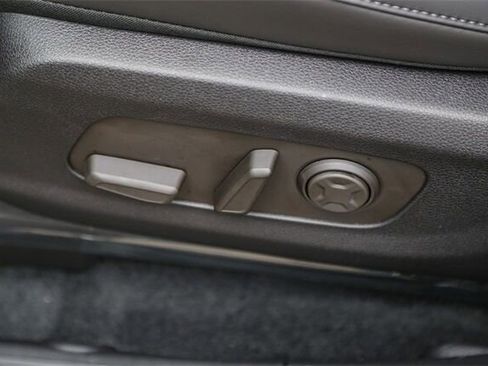 New 2026 Kia Carnival EX image 20