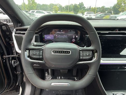 Used 2024 Jeep Wagoneer Launch Edition AWD/4WD image 26