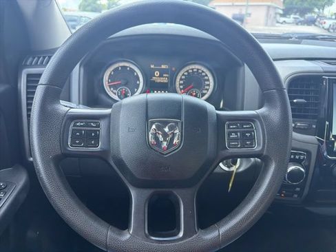 Used 2015 RAM 1500 Express AWD/4WD image 18
