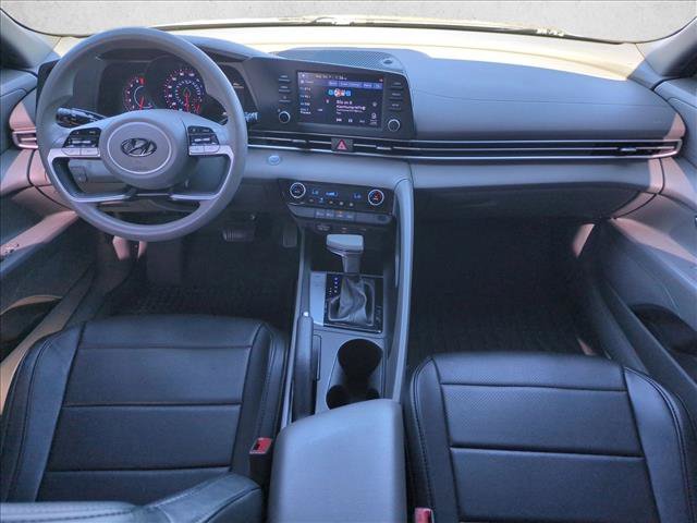 Used 2021 Hyundai Elantra SEL w/ Cargo Package FWD image 16