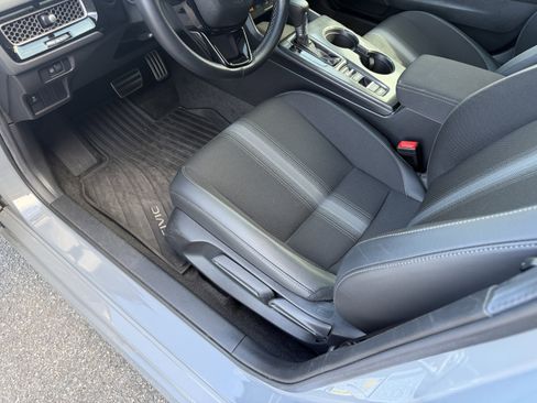 Used 2025 Honda Civic Sport image 13