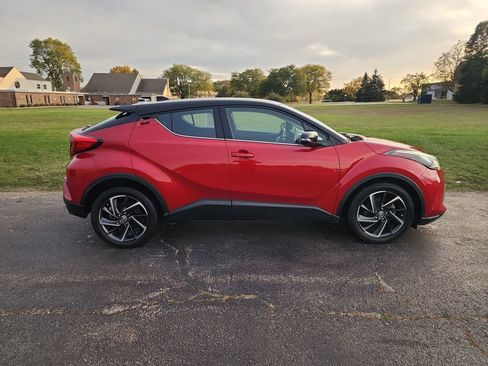 Used 2020 Toyota C-HR Limited image 7