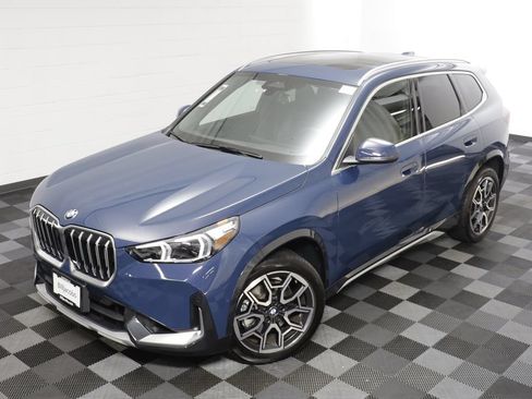 Used 2026 BMW X1 xDrive28i w/ Convenience Package AWD/4WD image 2