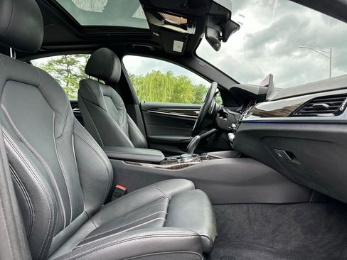 Used 2019 BMW 530i xDrive w/ Convenience Package AWD/4WD image 24
