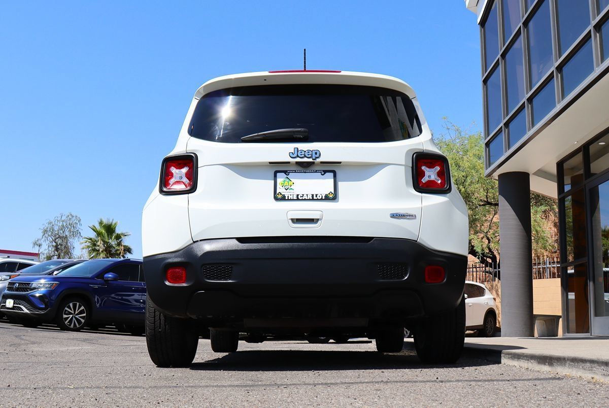 Used 2021 Jeep Renegade Latitude w/ Convenience Group FWD image 12