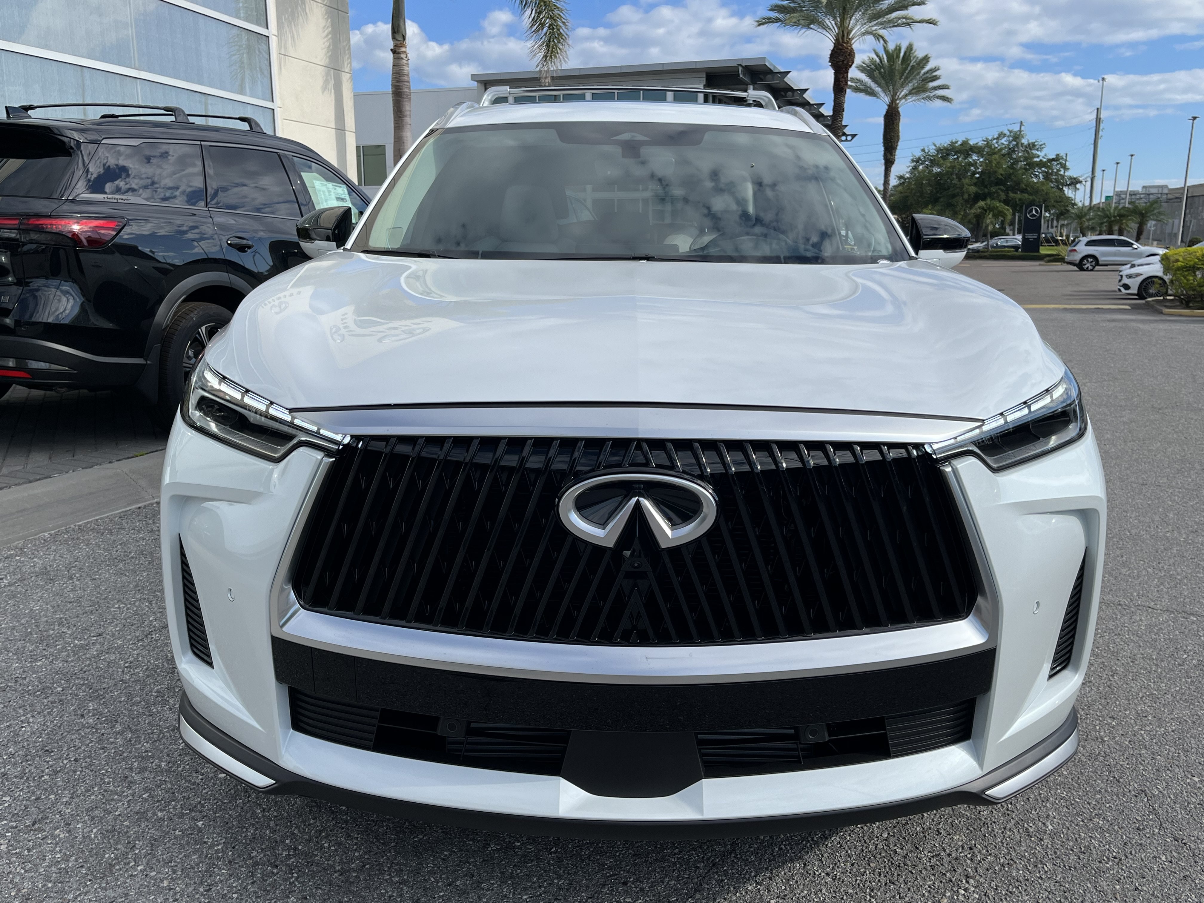 New 2027 INFINITI QX60 Luxe w/ Cargo Package FWD image 9