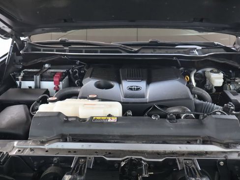 Used 2022 Toyota Tundra Limited AWD/4WD image 45
