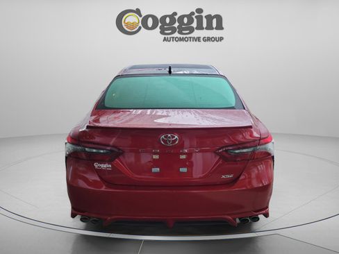 Used 2022 Toyota Camry XSE image 4