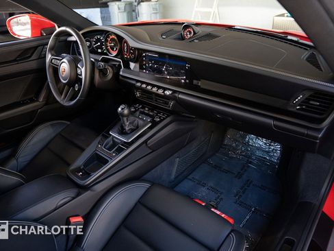 Used 2023 Porsche 911 Carrera GTS w/ Premium Package image 34