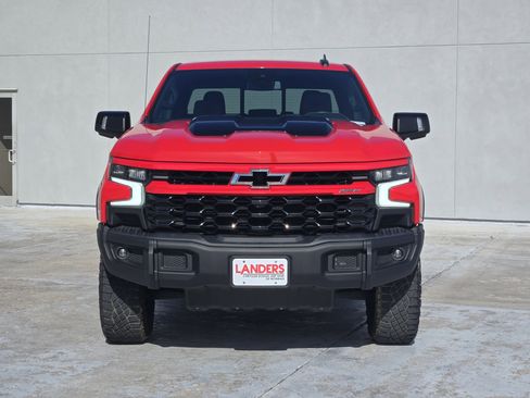 Used 2023 Chevrolet Silverado 1500 ZR2 w/ ZR2 Bison Edition AWD/4WD image 3